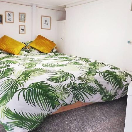 Apartamento Cute & Cosy Loft-Style Studio Close To Beach Bournemouth Exterior foto