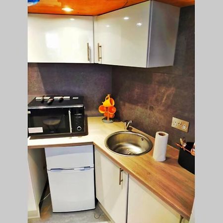 Apartamento Cute & Cosy Loft-Style Studio Close To Beach Bournemouth Exterior foto